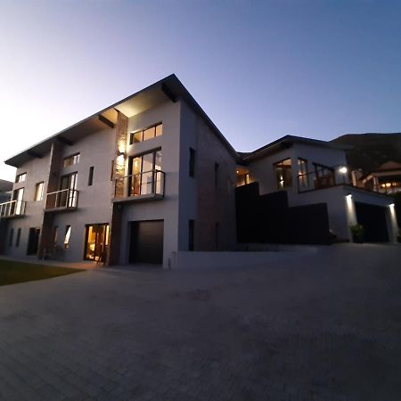 Black Eagle Self-Catering Accommodation, Hermanus Kültér fotó
