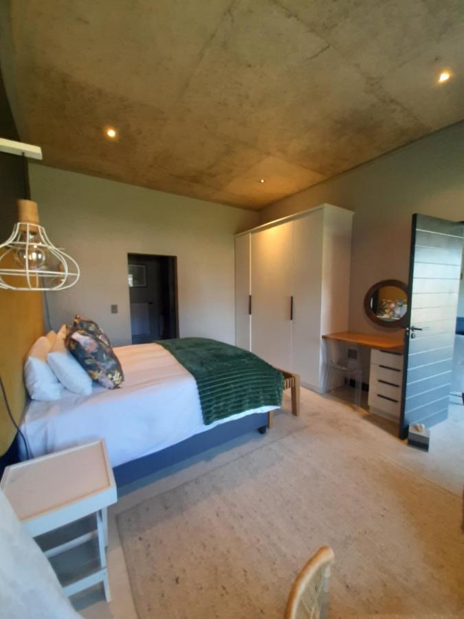 Black Eagle Self-Catering Accommodation, Hermanus Kültér fotó