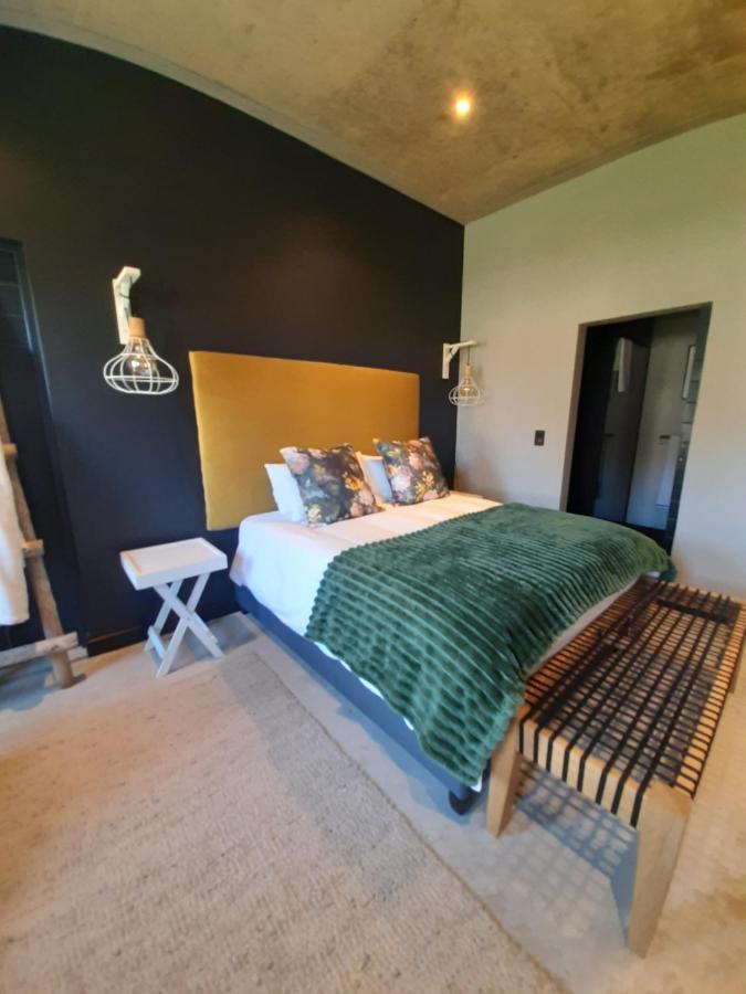 Black Eagle Self-Catering Accommodation, Hermanus Kültér fotó